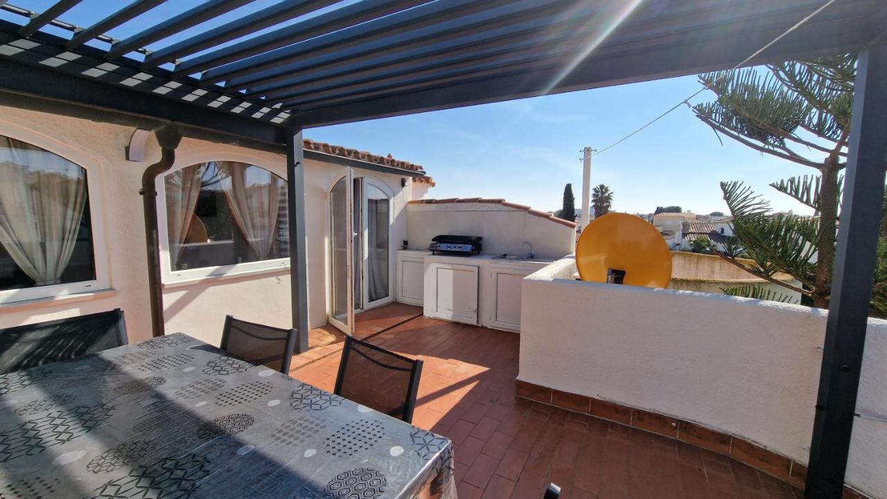Maison De Vacances Avec Amarre Empuriabrava Dış mekan fotoğraf
